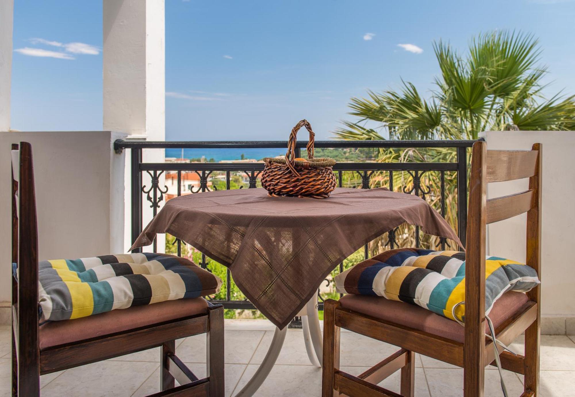 Yiannis Studios Tsilivi  Luaran gambar