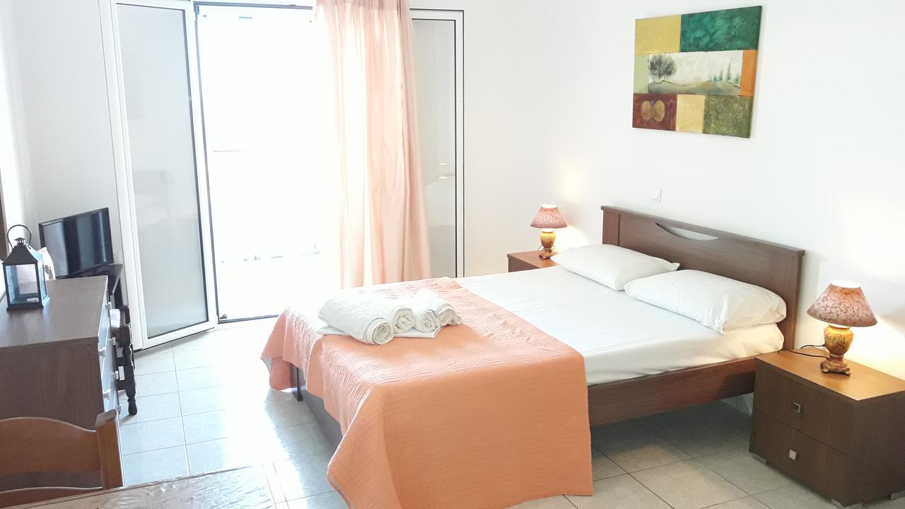 Yiannis Studios Tsilivi  Luaran gambar