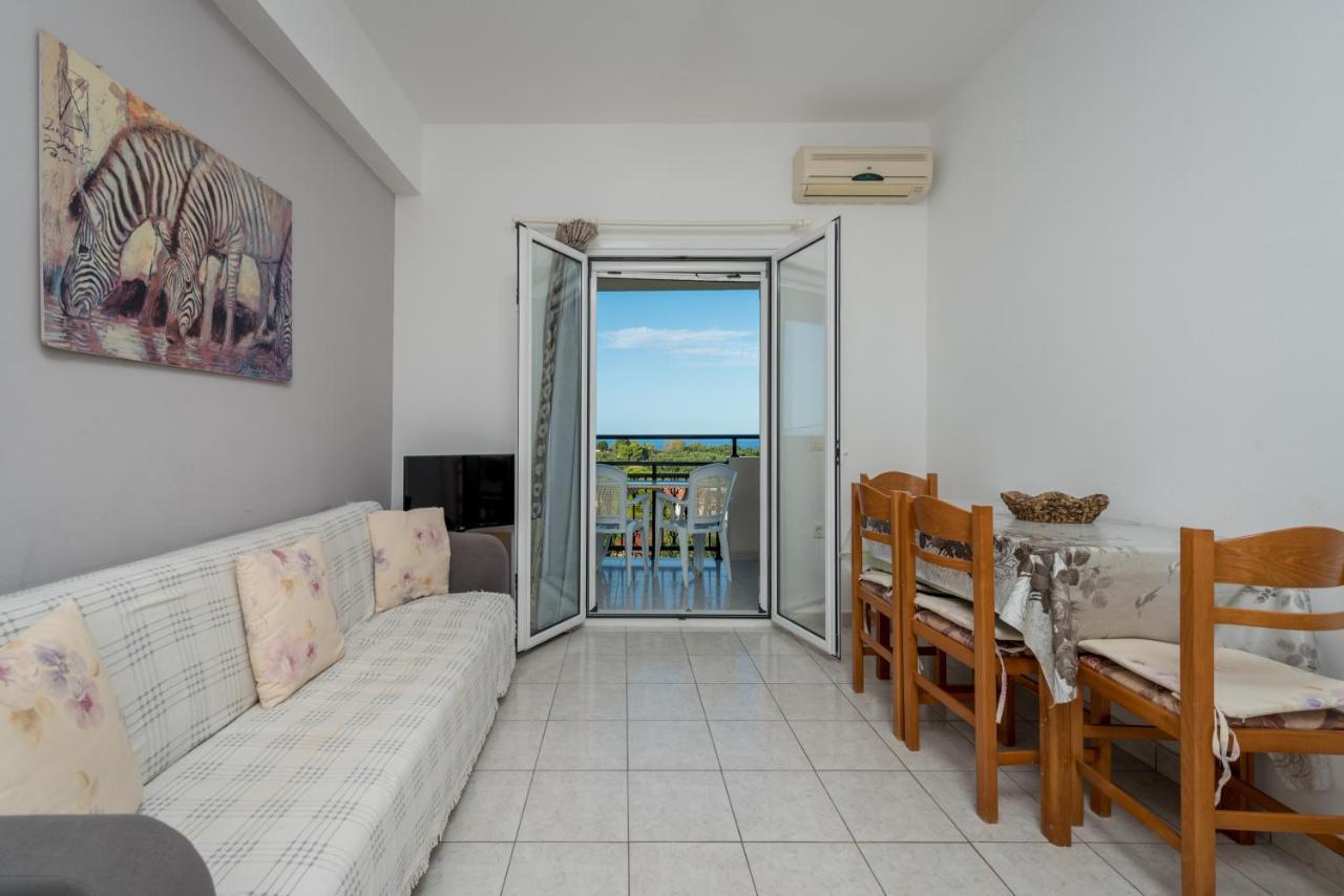 Yiannis Studios Tsilivi  Luaran gambar